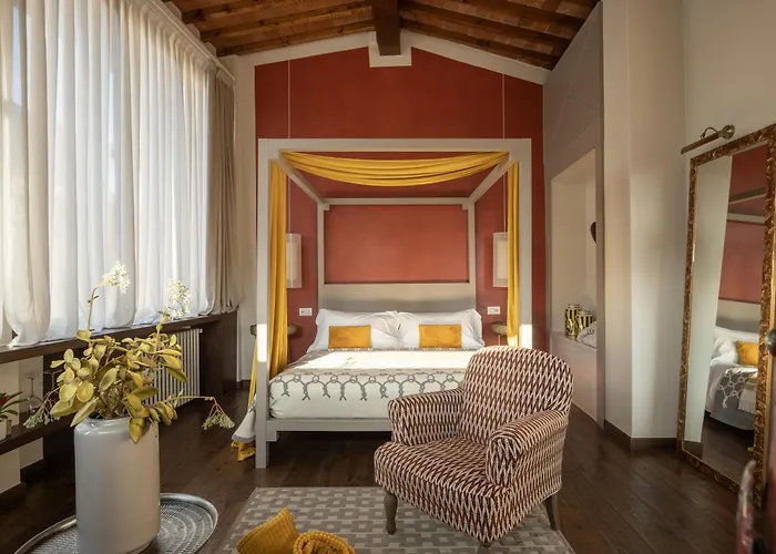 Canto Degli Scali 4* Florence